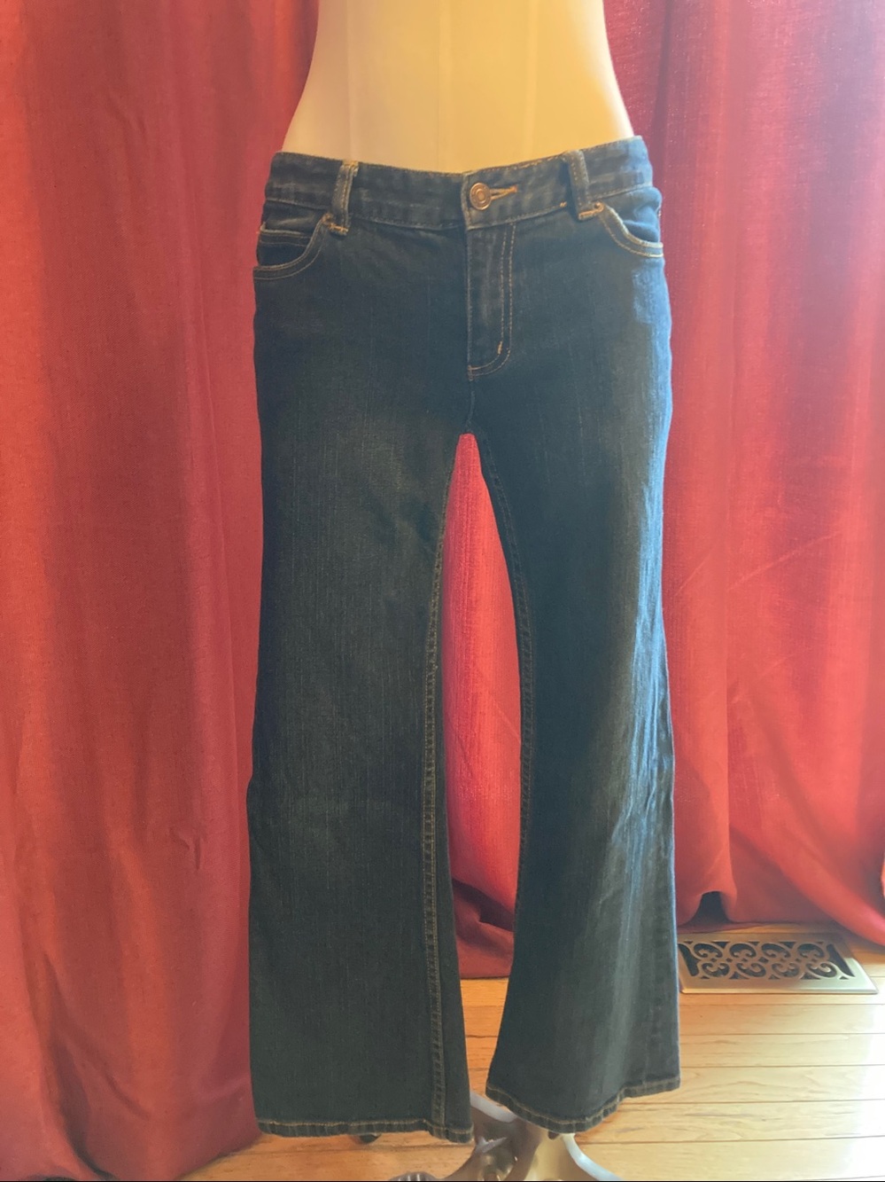 MICHAEL KORS women’s jeans, size 6P, boot cut